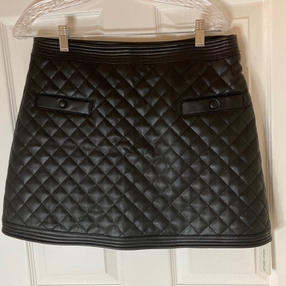 Beautiful stylish Aqua skirt from Bloomingdale’s.